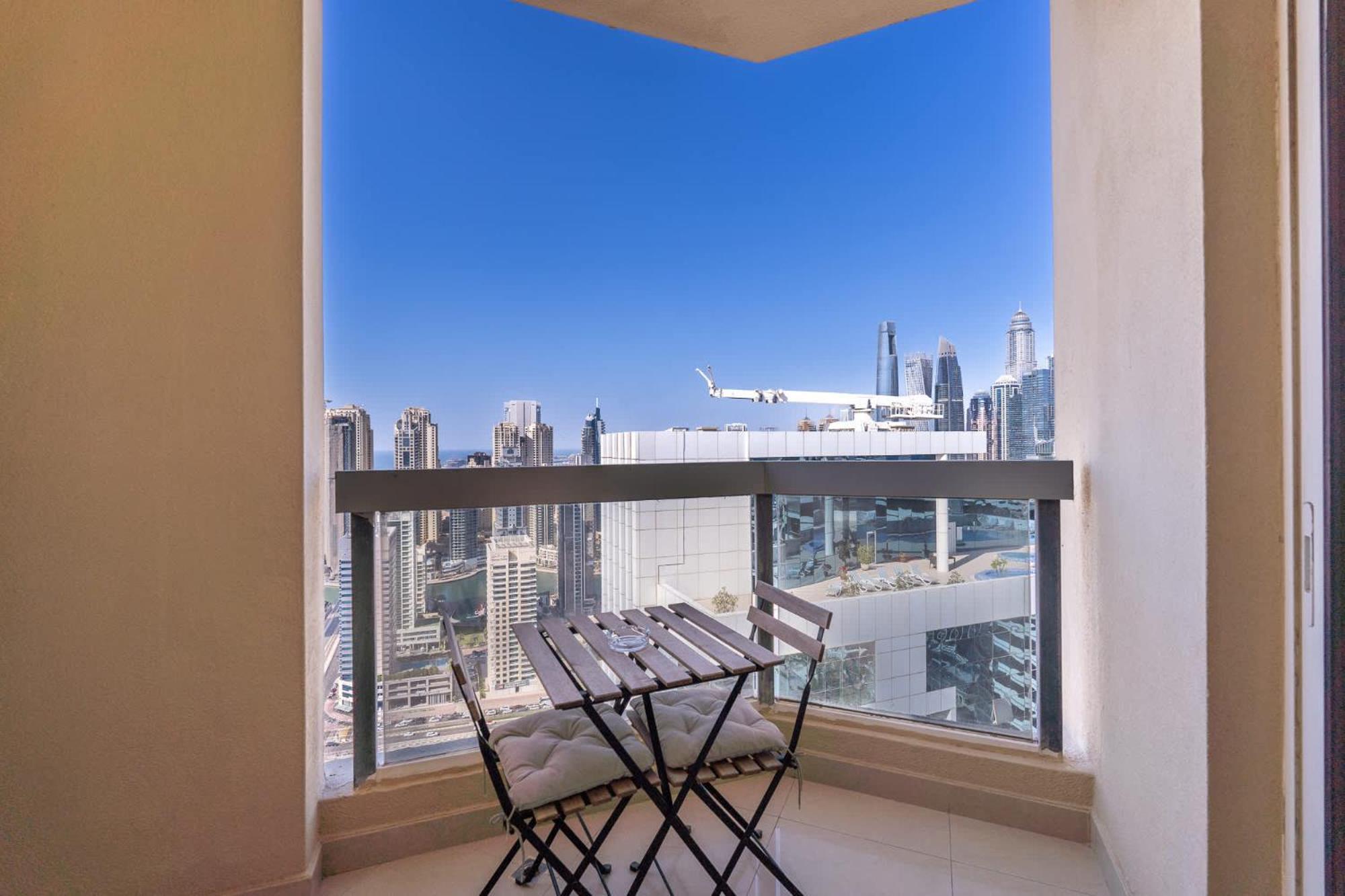 Apartment Luxury 5br In Jlt - Perfect For Families Dubai