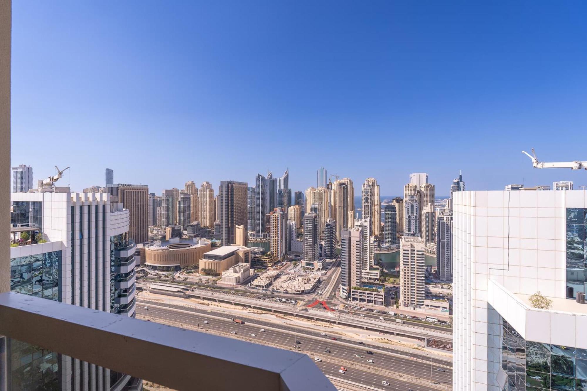 Apartment Luxury 5br In Jlt - Perfect For Families Dubai