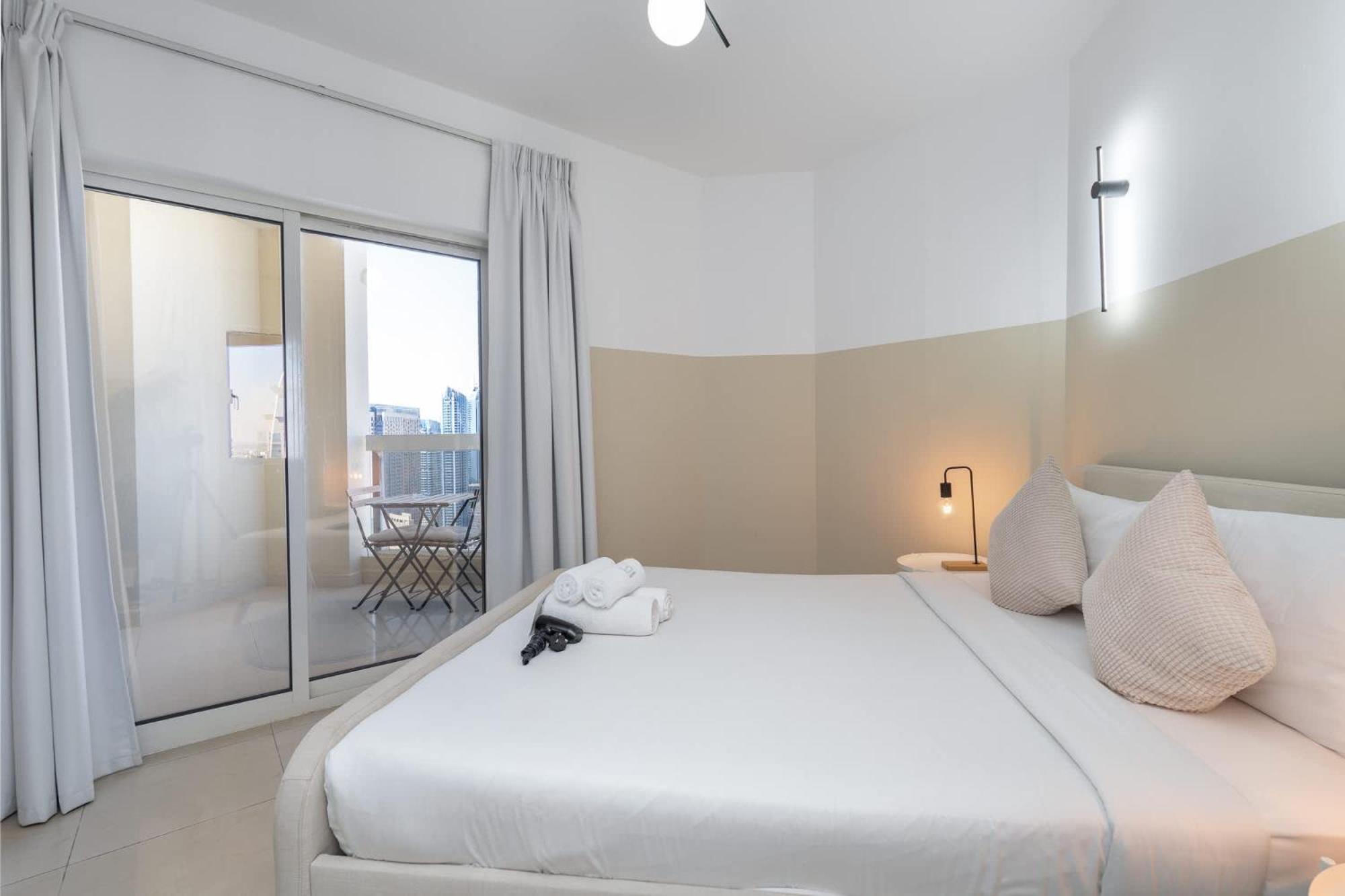 Apartment Luxury 5br In Jlt - Perfect For Families