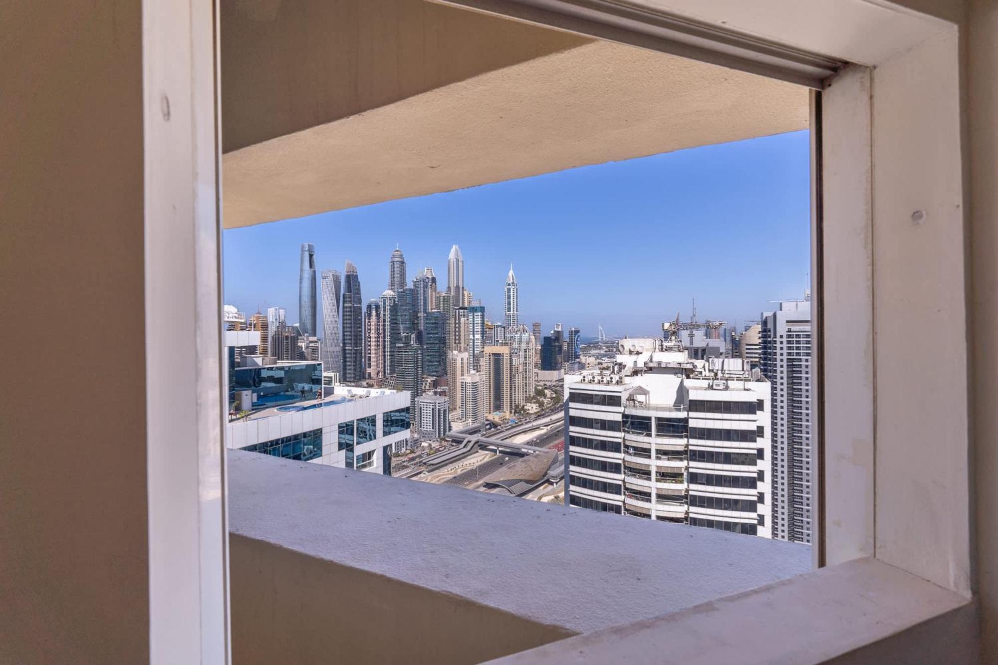 Apartment Luxury 5br In Jlt - Perfect For Families *