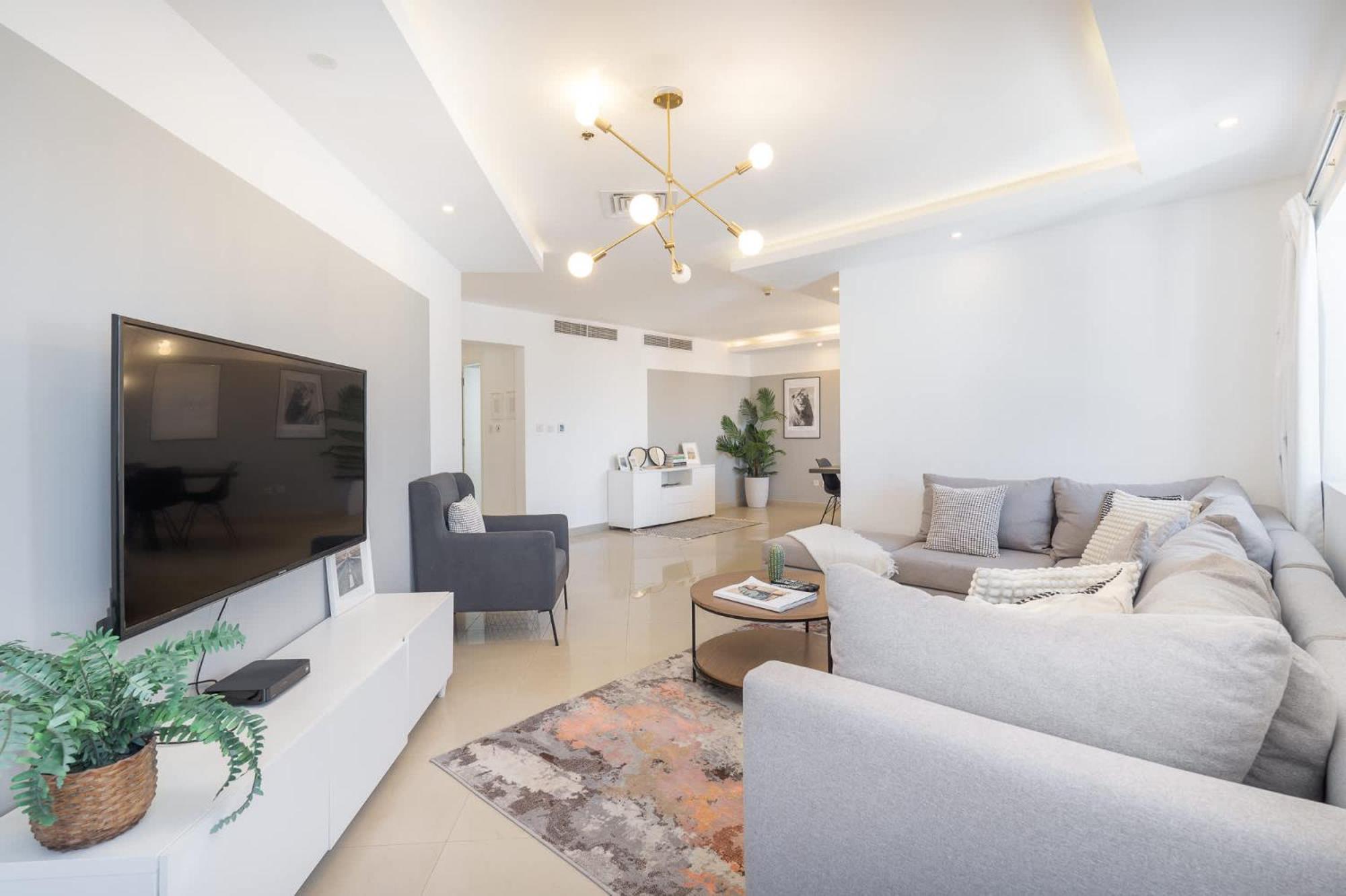 Apartment Luxury 5br In Jlt - Perfect For Families *