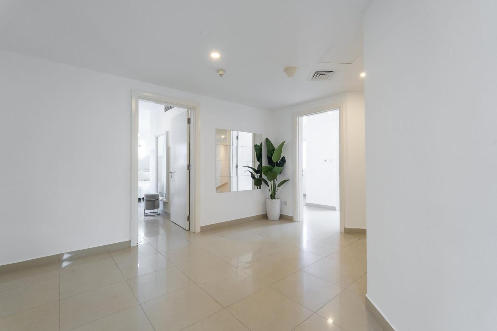 Luxury 5br In Jlt - Perfect For Families Apartment Dubai
