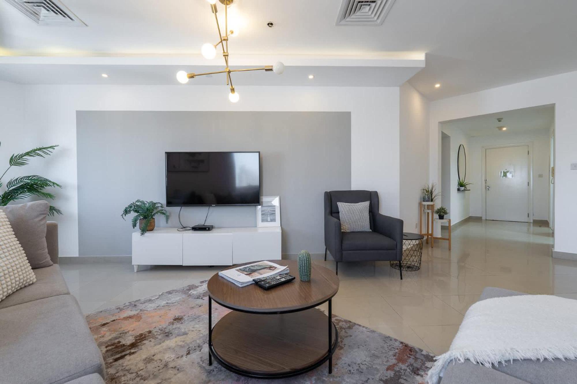 Apartment Luxury 5br In Jlt - Perfect For Families *